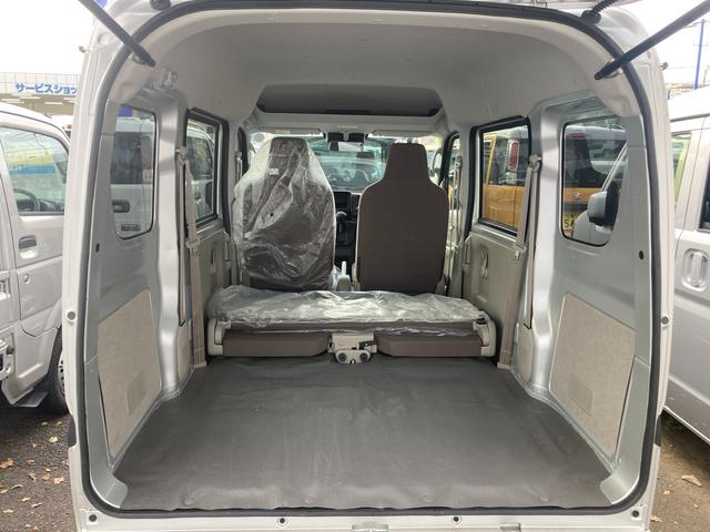 エブリイ PAリミテッド 6型 AM/FMラジオ 衝突被害軽減システム 12インチ オートライト 両側スライドドア パワーウィンドウ アイドリングストップ USBソケット 横滑り防止機能 衝突安全ボディ 取扱説明書 メンテナンスノート(40枚目)