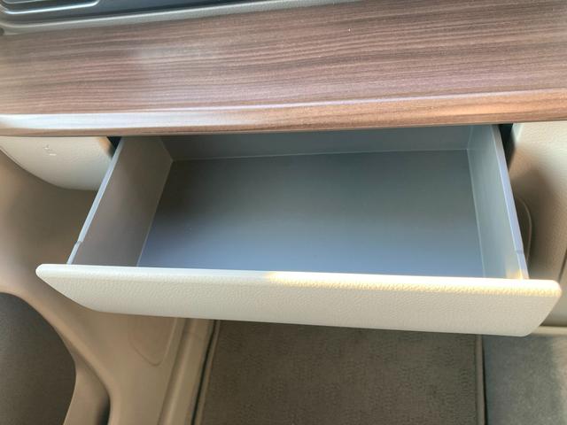 アルトラパンＬＣ ＬＣ　Ｘ　５型　衝突被害軽減システム　アイドリングストップ　１４インチアルミホイール　オートライト　プッシュスタート　シートヒーター　オートエアコン　ＵＳＢソケット　横滑り防止機能　衝突安全ボディ　盗難防止システム　取扱説明書　メンテナンスノート（33枚目）