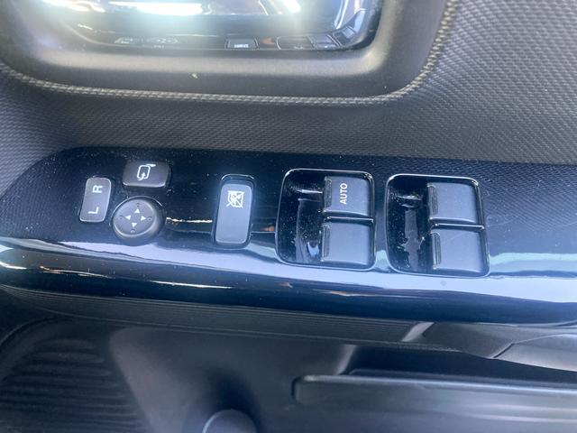 スペーシアカスタム カスタム　ＨＹＢＲＩＤ　ＸＳ　２型　両側電動スライドドア　スズキの初売り！１月４日から１２日までの限定価格となります。７日（水曜日）は店休日となっておりますのでお問い合わせの対応は８日よりさせて頂きます。店舗へご来店いただける方のみ販売させて頂きます。（29枚目）