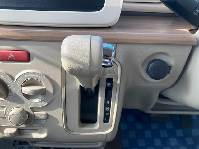 アルトラパン Ｓ　衝突被害軽減システム　ＣＤステレオ　オートライト　スズキの初売り！１月４日から１２日までの限定価格となります。７日（水曜日）は店休日となっておりますのでお問い合わせの対応は８日よりさせて頂きます。店舗へご来店いただける方のみ販売させて頂きます。（22枚目）