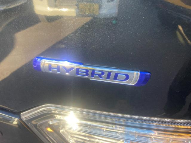 ワゴンＲカスタムＺ カスタムＺ　ＨＹＢＲＩＤ　ＺＸ　４型　衝突被害軽減システム　１５インチアルミホイール　オートライト　プッシュスタート　シートヒーター　オートエアコン　アイドリングストップ　ＵＳＢ　横滑り防止機能　衝突安全ボディ　盗難防止システム　取扱説明書　メンテナンスノート（14枚目）