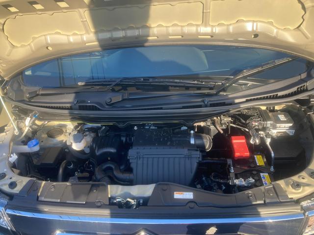 ワゴンＲカスタムＺ カスタムＺ　ＨＹＢＲＩＤ　ＺＸ　４型　衝突被害軽減システム　１５インチアルミホイール　オートライト　プッシュスタート　シートヒーター　オートエアコン　アイドリングストップ　ＵＳＢ　横滑り防止機能　衝突安全ボディ　盗難防止システム　取扱説明書　メンテナンスノート（15枚目）