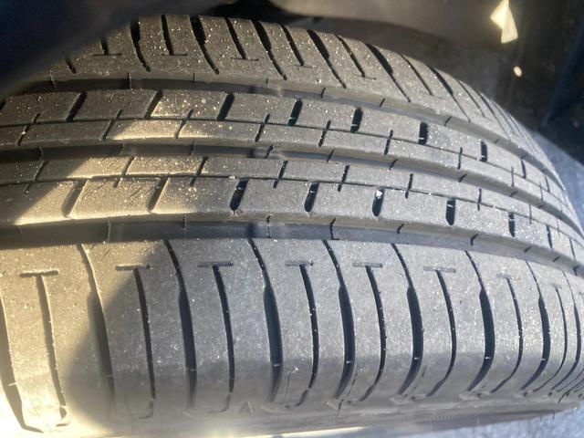 ワゴンＲカスタムＺ カスタムＺ　ＨＹＢＲＩＤ　ＺＸ　４型　衝突被害軽減システム　１５インチアルミホイール　オートライト　プッシュスタート　シートヒーター　オートエアコン　アイドリングストップ　ＵＳＢ　横滑り防止機能　衝突安全ボディ　盗難防止システム　取扱説明書　メンテナンスノート（17枚目）