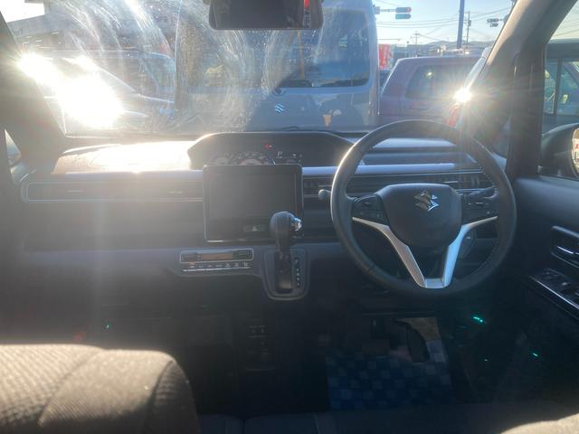 ワゴンＲカスタムＺ カスタムＺ　ＨＹＢＲＩＤ　ＺＸ　４型　衝突被害軽減システム　１５インチアルミホイール　オートライト　プッシュスタート　シートヒーター　オートエアコン　アイドリングストップ　ＵＳＢ　横滑り防止機能　衝突安全ボディ　盗難防止システム　取扱説明書　メンテナンスノート（18枚目）