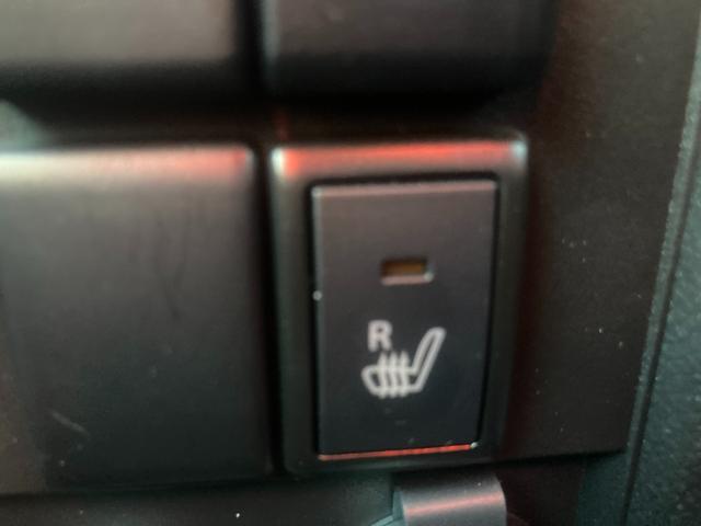 ワゴンＲカスタムＺ カスタムＺ　ＨＹＢＲＩＤ　ＺＸ　４型　衝突被害軽減システム　１５インチアルミホイール　オートライト　プッシュスタート　シートヒーター　オートエアコン　アイドリングストップ　ＵＳＢ　横滑り防止機能　衝突安全ボディ　盗難防止システム　取扱説明書　メンテナンスノート（32枚目）