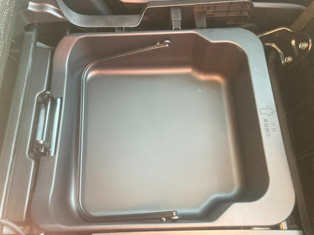 ワゴンＲカスタムＺ カスタムＺ　ＨＹＢＲＩＤ　ＺＸ　４型　衝突被害軽減システム　１５インチアルミホイール　オートライト　プッシュスタート　シートヒーター　オートエアコン　アイドリングストップ　ＵＳＢ　横滑り防止機能　衝突安全ボディ　盗難防止システム　取扱説明書　メンテナンスノート（38枚目）