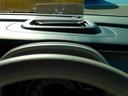【ヘッドアップディスプレイ】ドライバーの視線上に必要な情報を表示出来るので、運転中にメーターパネルへの視線移動や焦点を調節することが少なくなり、安全運転に役立ちます☆