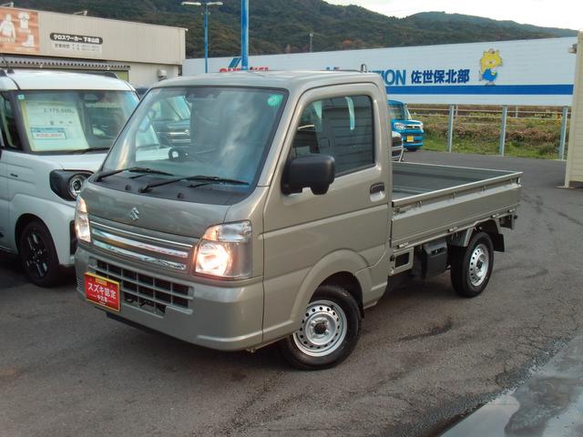 キャリイトラック ＫＣエアコン・パワステ　７型　５速ＭＴ　４ＷＤ　オートライト　スペアタイヤ　ＡＭ／ＦＭラジオ　パワーウィンドウ　衝突被害軽減システム　アイドリングストップ　横滑り防止機能　衝突安全ボディ　取扱説明書　メンテナンスノート（2枚目）