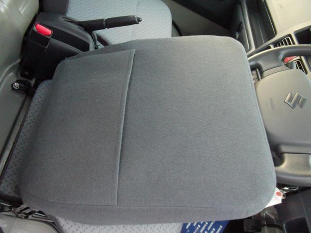 キャリイトラック ＫＣエアコン・パワステ　７型　５速ＭＴ　４ＷＤ　オートライト　スペアタイヤ　ＡＭ／ＦＭラジオ　パワーウィンドウ　衝突被害軽減システム　アイドリングストップ　横滑り防止機能　衝突安全ボディ　取扱説明書　メンテナンスノート（34枚目）