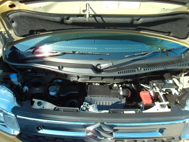 スペーシア ＨＹＢＲＩＤ　Ｘ　ナビ　全方位カメラ　両側電動スライドドア　フルホイールキャップ　オートライト　プッシュスタート　シートヒーター　オートエアコン　衝突被害軽減システム　アイドリングストップ　ＵＳＢソケット　横滑り防止機能　衝突安全ボディ　盗難防止システム（11枚目）