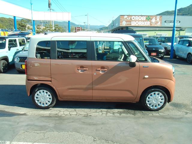 ワゴンRスマイル HYBRID S 3型 片側電動スライドドア 全方位カメラ フルホイールキャップ オートライト ナビ プッシュスタート シートヒーター オートエアコン 衝突被害軽減システム アイドリングストップ USBソケット 横滑り防止機能 衝突安全ボディ 盗難防止システム(8枚目)