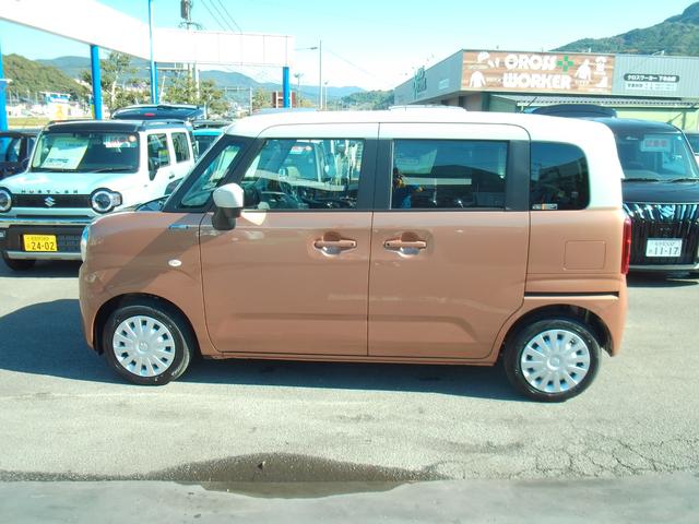 ワゴンRスマイル HYBRID S 3型 片側電動スライドドア 全方位カメラ フルホイールキャップ オートライト ナビ プッシュスタート シートヒーター オートエアコン 衝突被害軽減システム アイドリングストップ USBソケット 横滑り防止機能 衝突安全ボディ 盗難防止システム(9枚目)