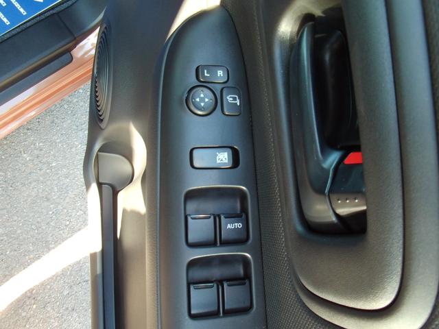 ワゴンRスマイル HYBRID S 3型 片側電動スライドドア 全方位カメラ フルホイールキャップ オートライト ナビ プッシュスタート シートヒーター オートエアコン 衝突被害軽減システム アイドリングストップ USBソケット 横滑り防止機能 衝突安全ボディ 盗難防止システム(27枚目)