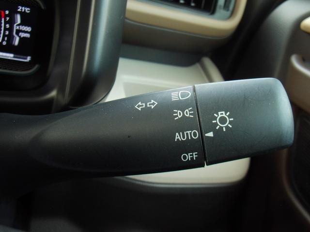 スペーシア ＨＹＢＲＩＤ　Ｘ　両側電動スライドドア　衝突被害軽減システム　フルホイールキャップ　オートライト　プッシュスタート　シートヒーター　オートエアコン　アイドリングストップ　ＵＳＢ　横滑り防止機能　衝突安全ボディ　盗難防止システム　取扱説明書　メンテナンスノート（19枚目）