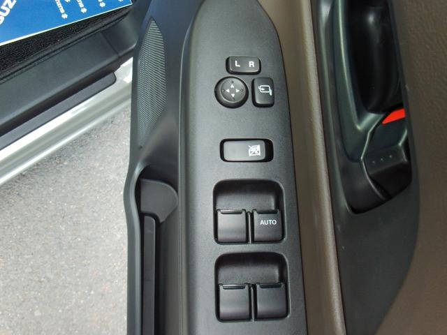 スペーシア ＨＹＢＲＩＤ　Ｘ　両側電動スライドドア　衝突被害軽減システム　フルホイールキャップ　オートライト　プッシュスタート　シートヒーター　オートエアコン　アイドリングストップ　ＵＳＢ　横滑り防止機能　衝突安全ボディ　盗難防止システム　取扱説明書　メンテナンスノート（23枚目）