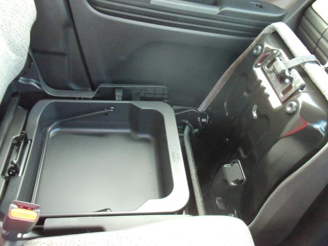 スペーシア ＨＹＢＲＩＤ　Ｘ　両側電動スライドドア　衝突被害軽減システム　フルホイールキャップ　オートライト　プッシュスタート　シートヒーター　オートエアコン　アイドリングストップ　ＵＳＢ　横滑り防止機能　衝突安全ボディ　盗難防止システム　取扱説明書　メンテナンスノート（32枚目）