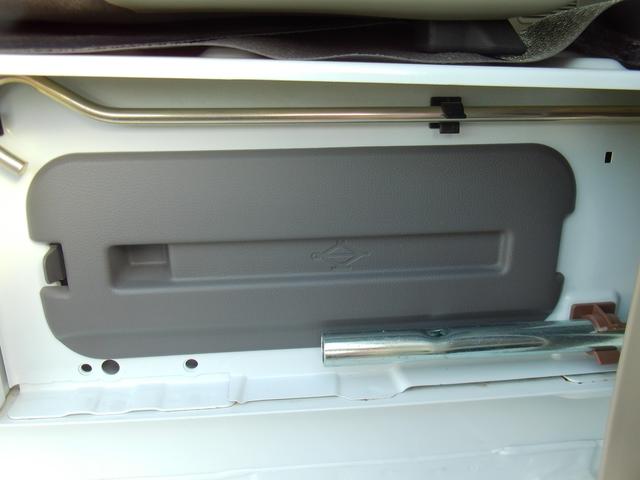 エブリイ PA 6型 AM/FMラジオ 5速MT 両側スライドドア スペアタイヤ オートライト 衝突被害軽減システム 横滑り防止機能 衝突安全ボディ 取扱説明書 メンテナンスノート(37枚目)