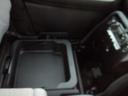 【シートアンダーボックス】助手席シート下に収納スペースがあります♪