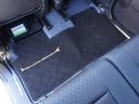 【フロアマット】フロアマットもキレイな状態となっております。ご納車前にも徹底的に洗浄・掃除した後ご納車させていただきます。お近くのスズキ自販島根までお越しください。