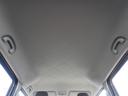 【天井】ルーフ内張はきれいです。目立ったシミ・汚れもありません。お近くのスズキ自販島根までお越しください。