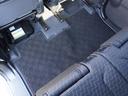 【フロアマット】フロアマットもキレイな状態となっております。ご納車前にも徹底的に洗浄・掃除した後ご納車させていただきます。お近くのスズキ自販島根までお越しください。