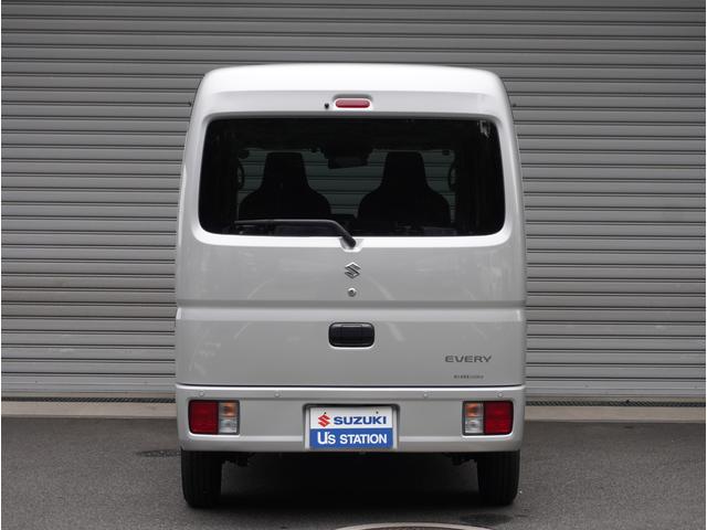 エブリイ ＰＡリミテッド　４ＷＤ　５速ＭＴ　バックカメラ　ＥＴＣ　４ＷＤ　５速ＭＴ　バックカメラ　ＥＴＣ　ディスプレイオーディオ　リアパーキングセンサー　キーレスエントリー　オートライト　両側スライドドア　ＵＳＢ　衝突被害軽減システム　横滑り防止機能　衝突安全ボディ（10枚目）