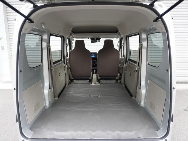 エブリイ ＰＡリミテッド　４ＷＤ　５速ＭＴ　バックカメラ　ＥＴＣ　４ＷＤ　５速ＭＴ　バックカメラ　ＥＴＣ　ディスプレイオーディオ　リアパーキングセンサー　キーレスエントリー　オートライト　両側スライドドア　ＵＳＢ　衝突被害軽減システム　横滑り防止機能　衝突安全ボディ（19枚目）