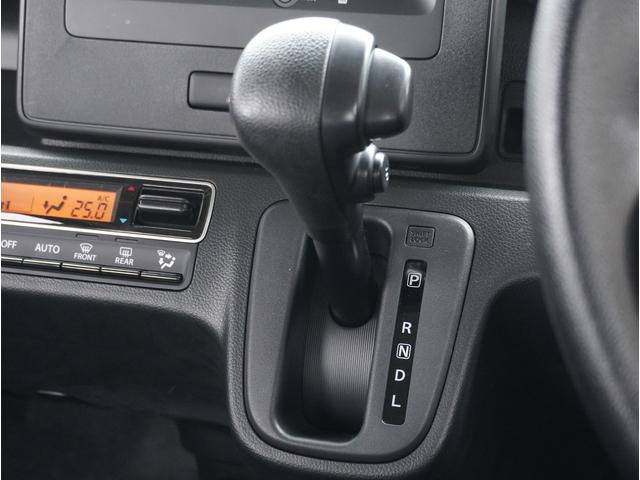 ワゴンＲ ＦＸ　リアパーキングセンサー　運転席シートヒーター　衝突軽減　リアパーキングセンサー　運転席シートヒーター　プッシュスタート　スマートキー　ＣＤ　ＡＭＦＭラジオ　オートライト　衝突被害軽減システム　車線逸脱警報機能　横滑り防止　衝突安全ボディ　盗難防止システム（16枚目）