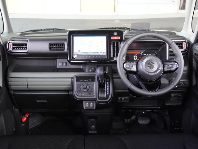 スペーシア ギア　ＨＹＢＲＩＤ　ＸＺターボ　全方位カメラ　ナビ　衝突軽減　全方位カメラ　ナビ　両側電動スライドドア　パーキングセンサー　パドルシフト　アダプティブクルーズコントロール　シートヒーター　ステアリングヒーター　電動パーキングブレーキ　ヘッドアップディスプレイ（2枚目）