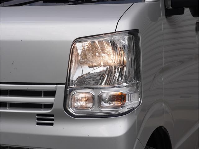 エブリイ PAリミテッド 4WD 5速MT リアパーキングセンサー 4WD 5速MT リアパーキングセンサー キーレスエントリー オートライト AMFMラジオ 衝突被害軽減システム 車線逸脱警報機能 横滑り防止装置 衝突安全ボディ 盗難防止システム(12枚目)