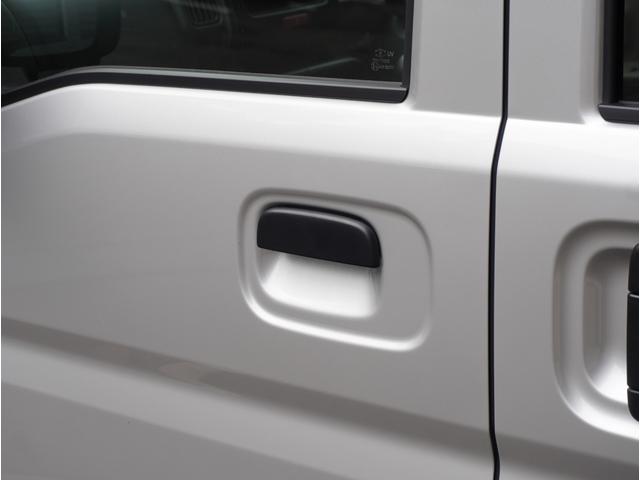 エブリイ PAリミテッド 4WD 5速MT リアパーキングセンサー 4WD 5速MT リアパーキングセンサー キーレスエントリー オートライト AMFMラジオ 衝突被害軽減システム 車線逸脱警報機能 横滑り防止装置 衝突安全ボディ 盗難防止システム(25枚目)