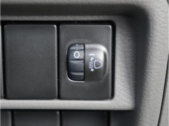 エブリイ PAリミテッド 4WD 5速MT リアパーキングセンサー 4WD 5速MT リアパーキングセンサー キーレスエントリー オートライト AMFMラジオ 衝突被害軽減システム 車線逸脱警報機能 横滑り防止装置 衝突安全ボディ 盗難防止システム(45枚目)