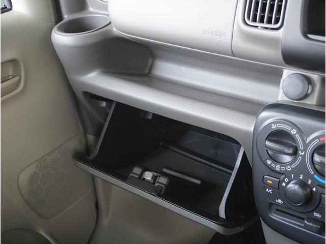 エブリイ PAリミテッド 4WD 5速MT リアパーキングセンサー 4WD 5速MT リアパーキングセンサー キーレスエントリー オートライト AMFMラジオ 衝突被害軽減システム 車線逸脱警報機能 横滑り防止装置 衝突安全ボディ 盗難防止システム(50枚目)