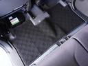 【フロアマット】フロアマットもキレイな状態となっております。ご納車前にも徹底的に洗浄・掃除した後ご納車させていただきます。お近くのスズキ自販島根までお越しください。