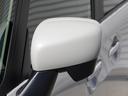 【電動格納ドアミラー】ドアミラーは電動格納式です。お近くのスズキ自販島根までお越しください。