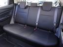 【後部座席】膝まわりや足元にゆとりのスペースを確保した後席。週末の遠出の際にも、ゆったりとした姿勢で快適に過ごせます。