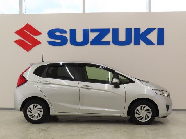 フィット １３Ｇ・Ｆパッケージ／バックカメラ付きナビ・ＥＴＣ付き車　前ドラレコ　バックカメラ　オートライト　Ｂｌｕｅｔｏｏｔｈ　プッシュスタート　オートエアコン　ＥＴＣ　ワンオーナー　アイドリングストップ　横滑り防止機能　衝突安全ボディ　盗難防止システム（35枚目）