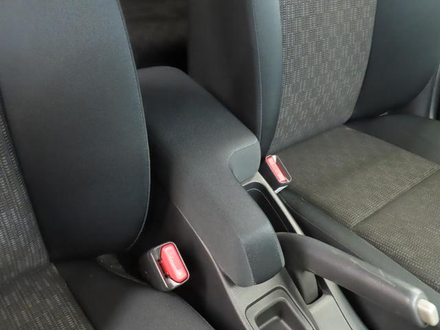 フィット １３Ｇ・Ｆパッケージ／バックカメラ付きナビ・ＥＴＣ付き車　前ドラレコ　バックカメラ　オートライト　Ｂｌｕｅｔｏｏｔｈ　プッシュスタート　オートエアコン　ＥＴＣ　ワンオーナー　アイドリングストップ　横滑り防止機能　衝突安全ボディ　盗難防止システム（36枚目）