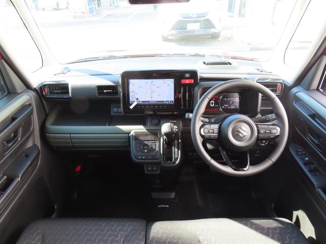 スペーシア ギア　ＨＹＢＲＩＤ　ＸＺ／社用車アップ・衝突被害軽減ブレーキ　全方位バックカメラ・オートライト・Ｂｌｕｅｔｏｏｔｈ・スライドドア・純正ナビ・プッシュスタート・シートヒーター・オートエアコン・禁煙車・スズキセーフティーサポート・衝突被害軽減Ｓ・アイドリングストップ（3枚目）