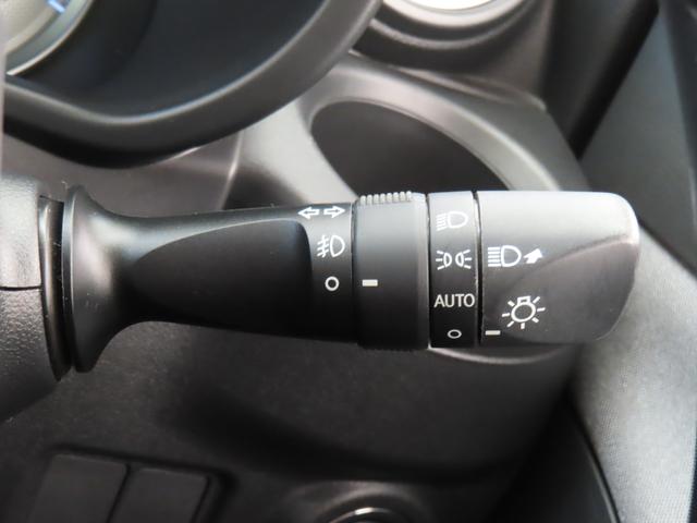 ピクシスジョイ ＳＡ２／バックカメラ付きナビ・２ＷＤ・ＣＶＴ車　２ＷＤ・ＣＶＴ車　オートライト　バックカメラ　Ｂｌｕｅｔｏｏｔｈ　プッシュスタート　オートエアコン　盗難防止システム　衝突安全ボディ　横滑り防止機能　アイドリングストップ　衝突被害軽減システム（10枚目）