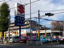 ★ご覧いただき誠にありがとうございます。甲州街道から見える大きなスズキの「S」マークが目印。良質な中古車があなたをお待ちしております。