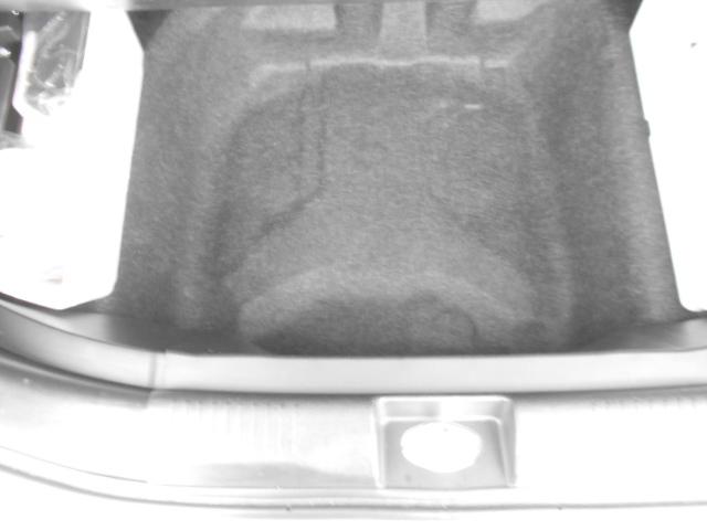 ソリオ ＨＹＢＲＩＤ　ＭＸ　ＣＶＴ　衝突軽減ブレーキ　全方位ナビ　オートライト　Ｂｌｕｅｔｏｏｔｈ　スライドドア　純正ナビ　プッシュスタート　シートヒーター　オートエアコン　ＥＴＣ　衝突被害軽減システム　アイドリングストップ　横滑り防止機能　衝突安全ボディ（14枚目）