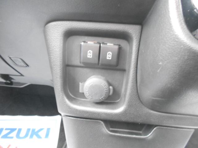 ソリオ ＨＹＢＲＩＤ　ＭＸ　ＣＶＴ　衝突軽減ブレーキ　全方位ナビ　オートライト　Ｂｌｕｅｔｏｏｔｈ　スライドドア　純正ナビ　プッシュスタート　シートヒーター　オートエアコン　ＥＴＣ　衝突被害軽減システム　アイドリングストップ　横滑り防止機能　衝突安全ボディ（27枚目）