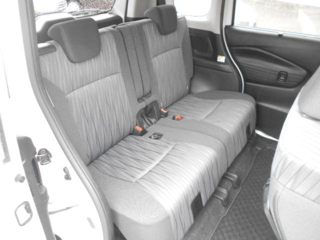 ソリオ ＨＹＢＲＩＤ　ＭＸ　ＣＶＴ　衝突軽減ブレーキ　全方位ナビ　オートライト　Ｂｌｕｅｔｏｏｔｈ　スライドドア　純正ナビ　プッシュスタート　シートヒーター　オートエアコン　ＥＴＣ　衝突被害軽減システム　アイドリングストップ　横滑り防止機能　衝突安全ボディ（33枚目）