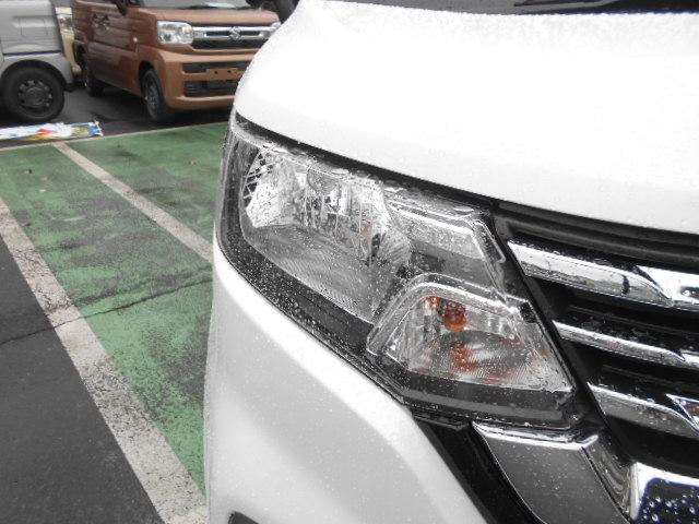 ソリオ ＨＹＢＲＩＤ　ＭＸ　ＣＶＴ　衝突軽減ブレーキ　全方位ナビ　オートライト　Ｂｌｕｅｔｏｏｔｈ　スライドドア　純正ナビ　プッシュスタート　シートヒーター　オートエアコン　ＥＴＣ　衝突被害軽減システム　アイドリングストップ　横滑り防止機能　衝突安全ボディ（37枚目）