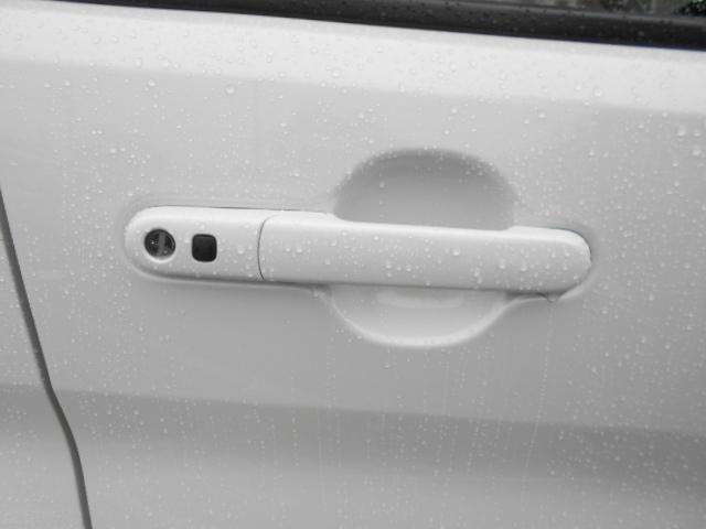 ソリオ ＨＹＢＲＩＤ　ＭＸ　ＣＶＴ　衝突軽減ブレーキ　全方位ナビ　オートライト　Ｂｌｕｅｔｏｏｔｈ　スライドドア　純正ナビ　プッシュスタート　シートヒーター　オートエアコン　ＥＴＣ　衝突被害軽減システム　アイドリングストップ　横滑り防止機能　衝突安全ボディ（49枚目）