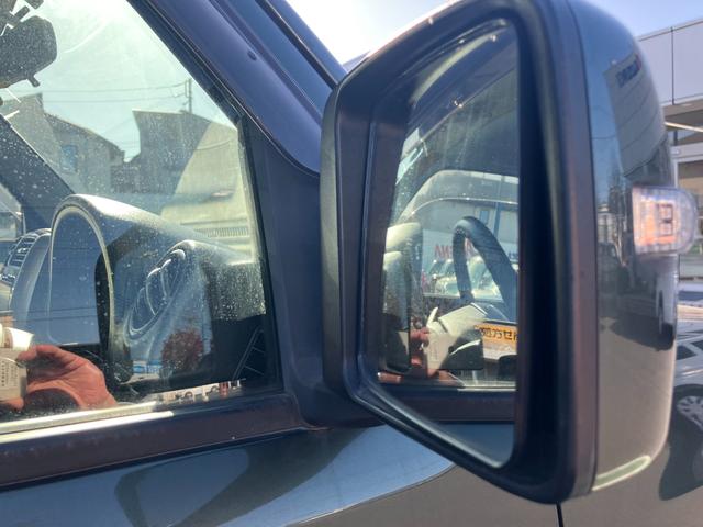 ジムニー ＬＡＮＤ　ＶＥＮＴＵＲＥ　１０型　４ＡＴ　４ＷＤ　ナビ　バックカメラ　Ｂｌｕｅｔｏｏｔｈ　シートヒーター　４ＷＤ　横滑り防止機能　衝突安全ボディ（11枚目）