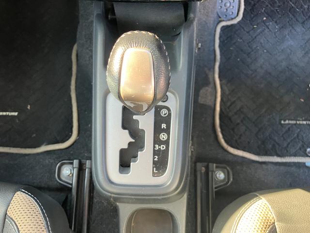 ジムニー ＬＡＮＤ　ＶＥＮＴＵＲＥ　１０型　４ＡＴ　４ＷＤ　ナビ　バックカメラ　Ｂｌｕｅｔｏｏｔｈ　シートヒーター　４ＷＤ　横滑り防止機能　衝突安全ボディ（45枚目）