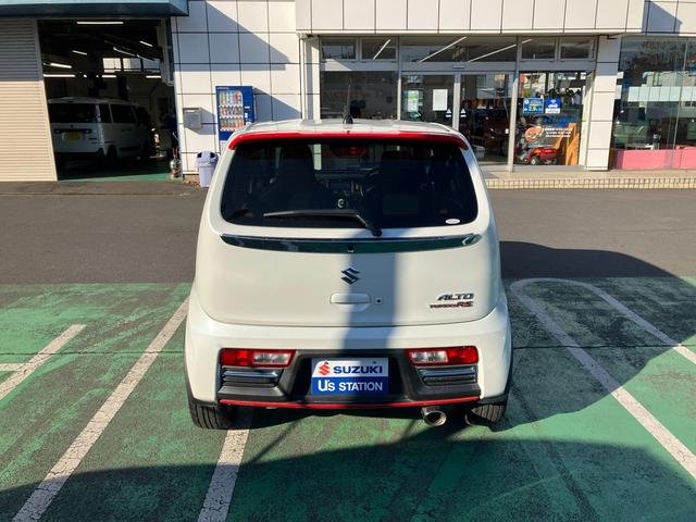 アルトターボＲＳ ターボＲＳ　５ＡＧＳ　ＨＩＤ　衝突軽減ブレーキ　ナビ　ＥＴＣ　バックカメラ　オートライト　Ｂｌｕｅｔｏｏｔｈ　プッシュスタート　シートヒーター　オートエアコン　ＥＴＣ　衝突被害軽減システム　アイドリングストップ　横滑り防止機能　衝突安全ボディ　盗難防止システム（11枚目）
