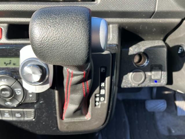 アルトターボＲＳ ターボＲＳ　５ＡＧＳ　ＨＩＤ　衝突軽減ブレーキ　ナビ　ＥＴＣ　バックカメラ　オートライト　Ｂｌｕｅｔｏｏｔｈ　プッシュスタート　シートヒーター　オートエアコン　ＥＴＣ　衝突被害軽減システム　アイドリングストップ　横滑り防止機能　衝突安全ボディ　盗難防止システム（33枚目）